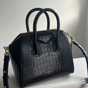 {HOLD} Mini Antigona Black Croc Effect Leather